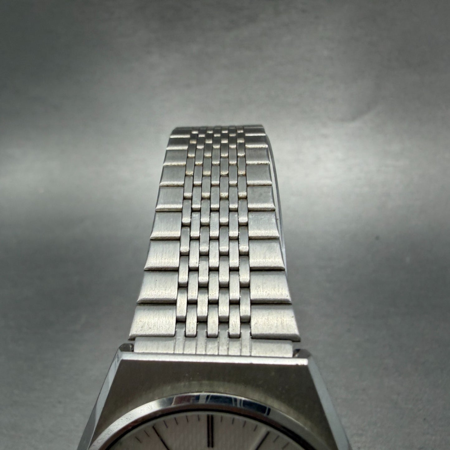 Seiko SQ Watch Men 35mm Silver Dial Silver Tone Daydate Round 8123 PARTS5