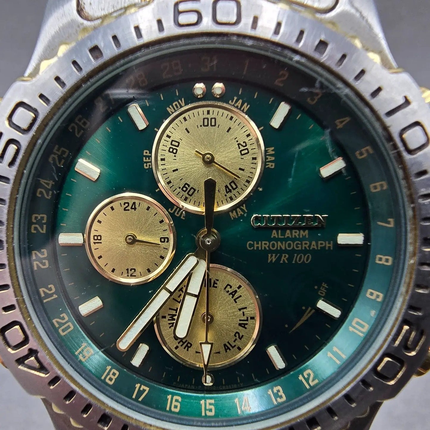 Citizen Chronograph Watch Men 39mm Green Dial Two Tone 6850-G81406 PARTS VTG2