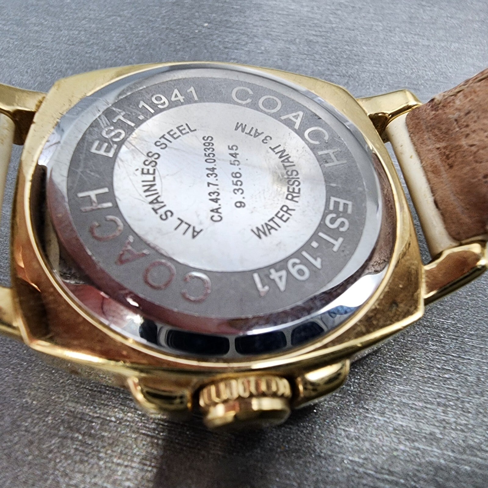 Coach Boyfriend Watch Women Champagne Dial Gold Tone Round Leather New Battery9