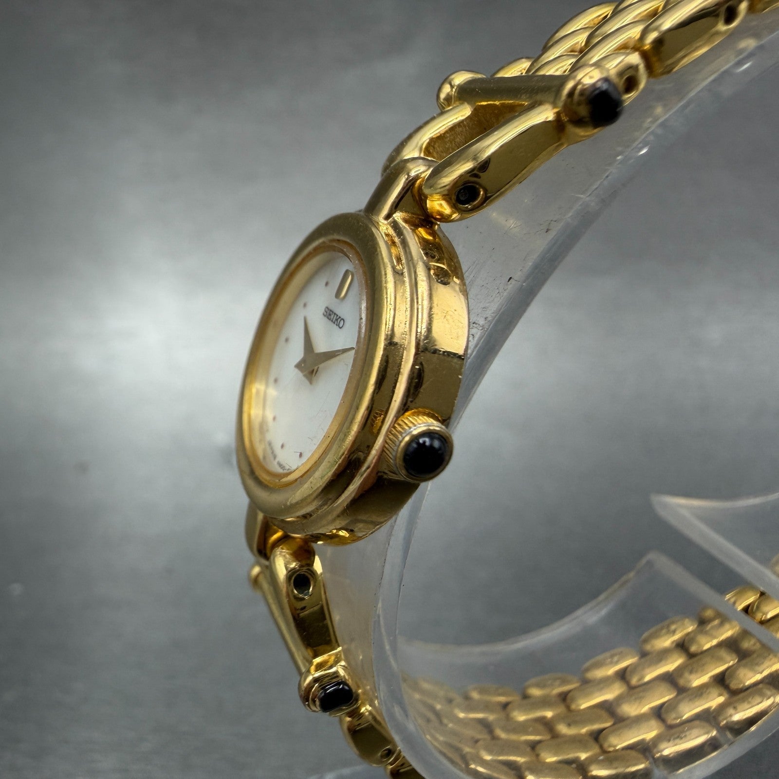 Seiko Watch Women 19mm MOP Dial Gold Tone Round 4N00-0588 New Battery Bracelet2