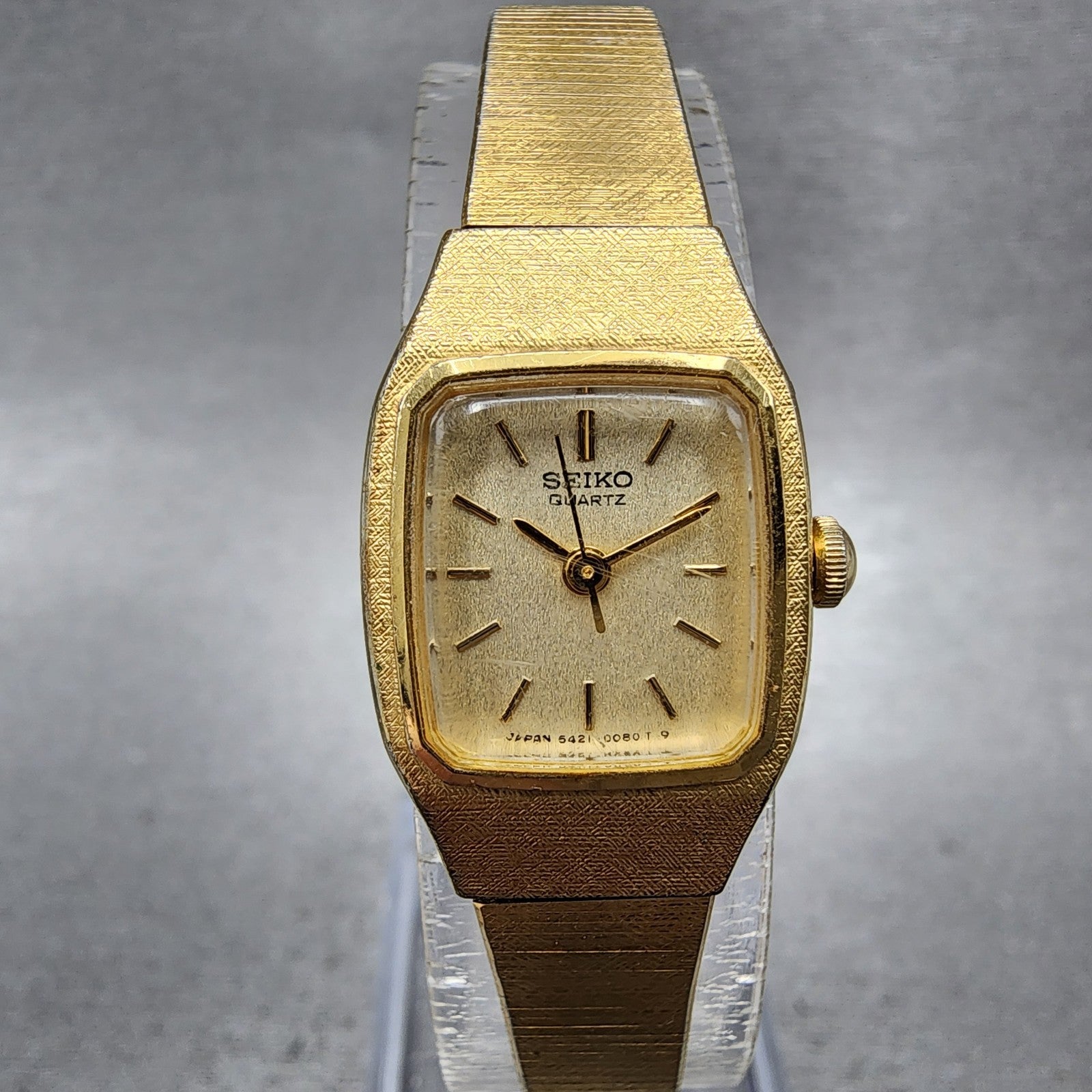 Seiko Watch Women 17mm Cream Dial Gold Tone Rectangle 54215029 New Battery0