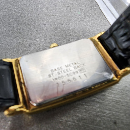 VTG Seiko Tank Watch Women 17mm Pink Dial Gold Tone Rectangle 1N00-5C99 New Batt