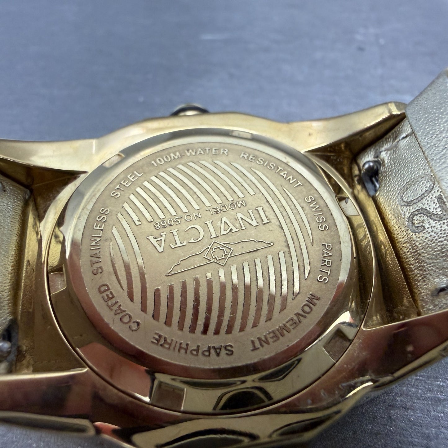 Invitca Baby Lupah Diver Watch Women 38mm MOP Dial Gold Tone Round 5068 New Batt9