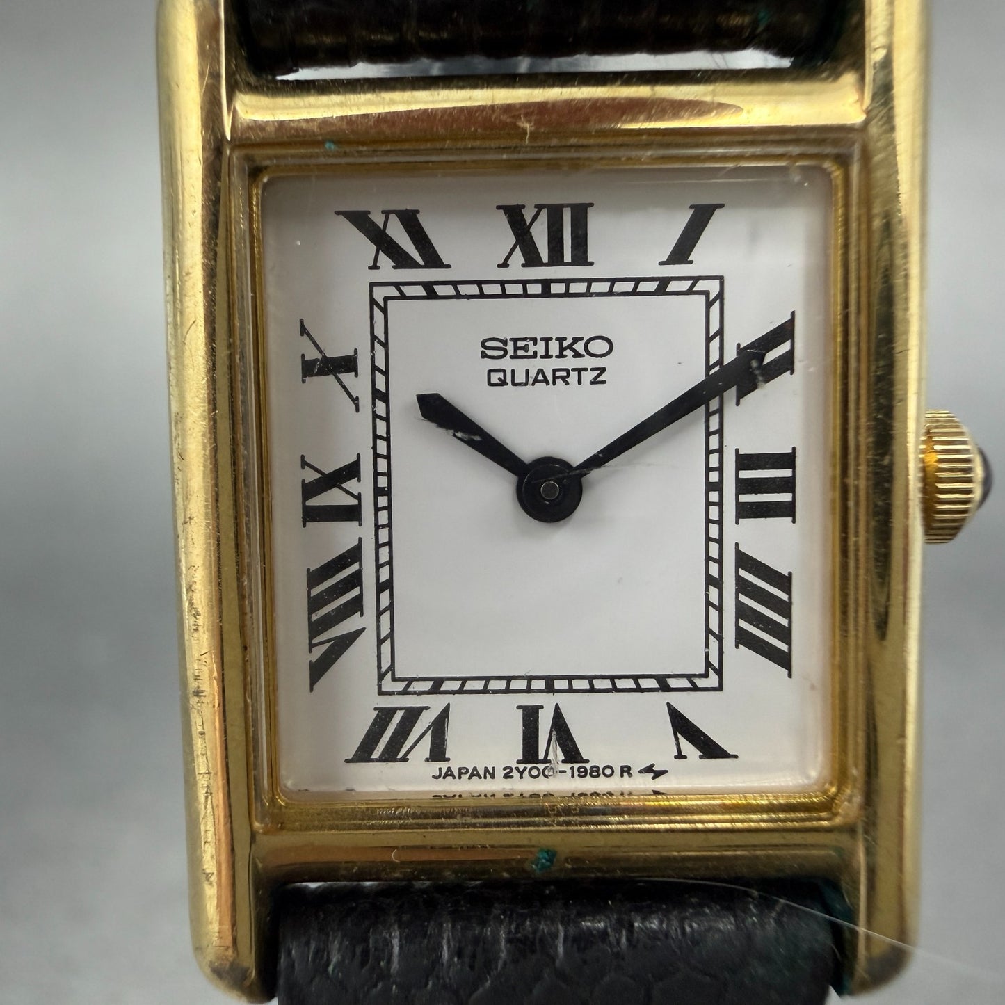 Seiko Tank watch Women 18mm White Dial Gold Tone Rectangle 2Y00-5470 New Battery1
