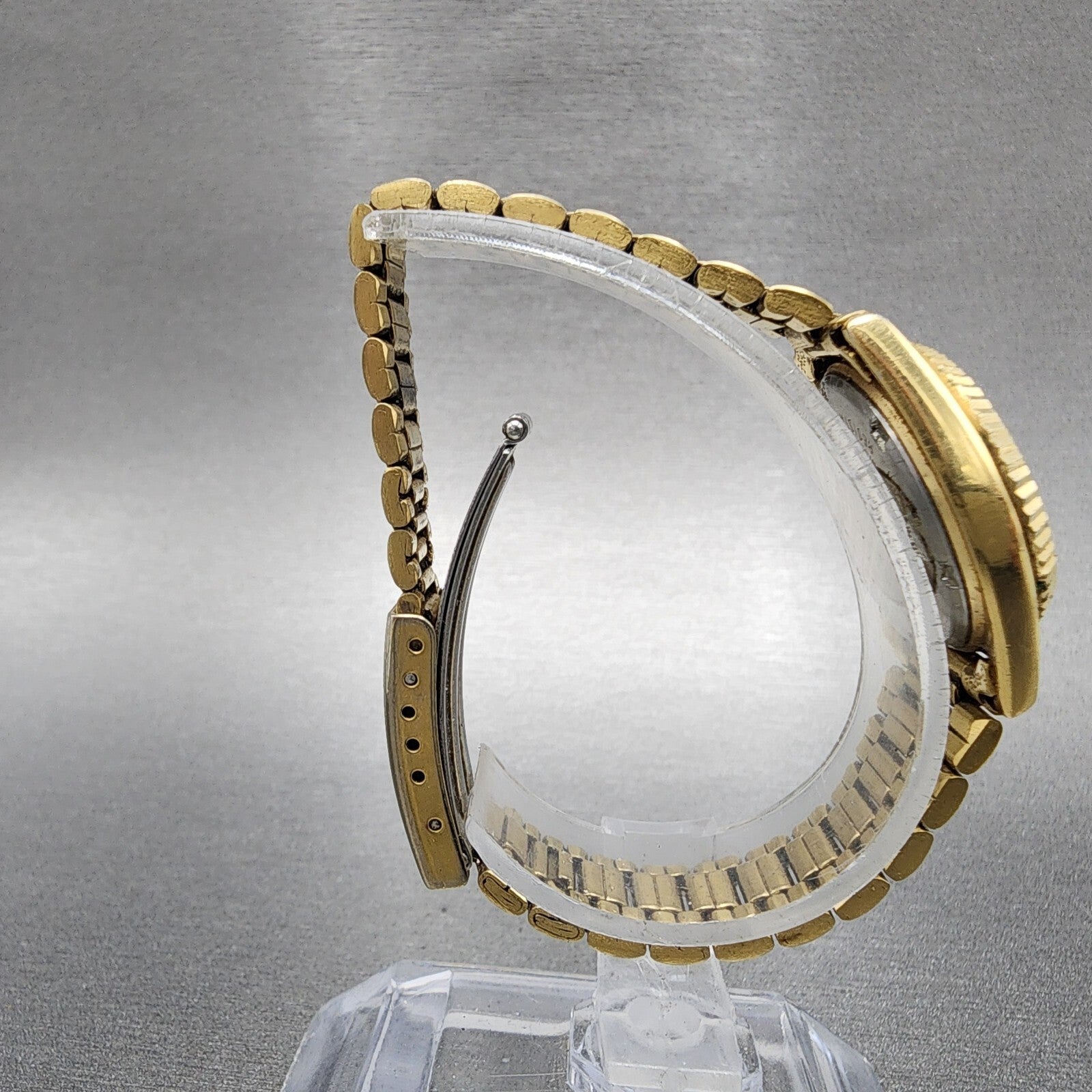 Seiko SQ Watch Women 24mm Champagne Dial Gold Tone Daydate 3e230a69 New Battery8