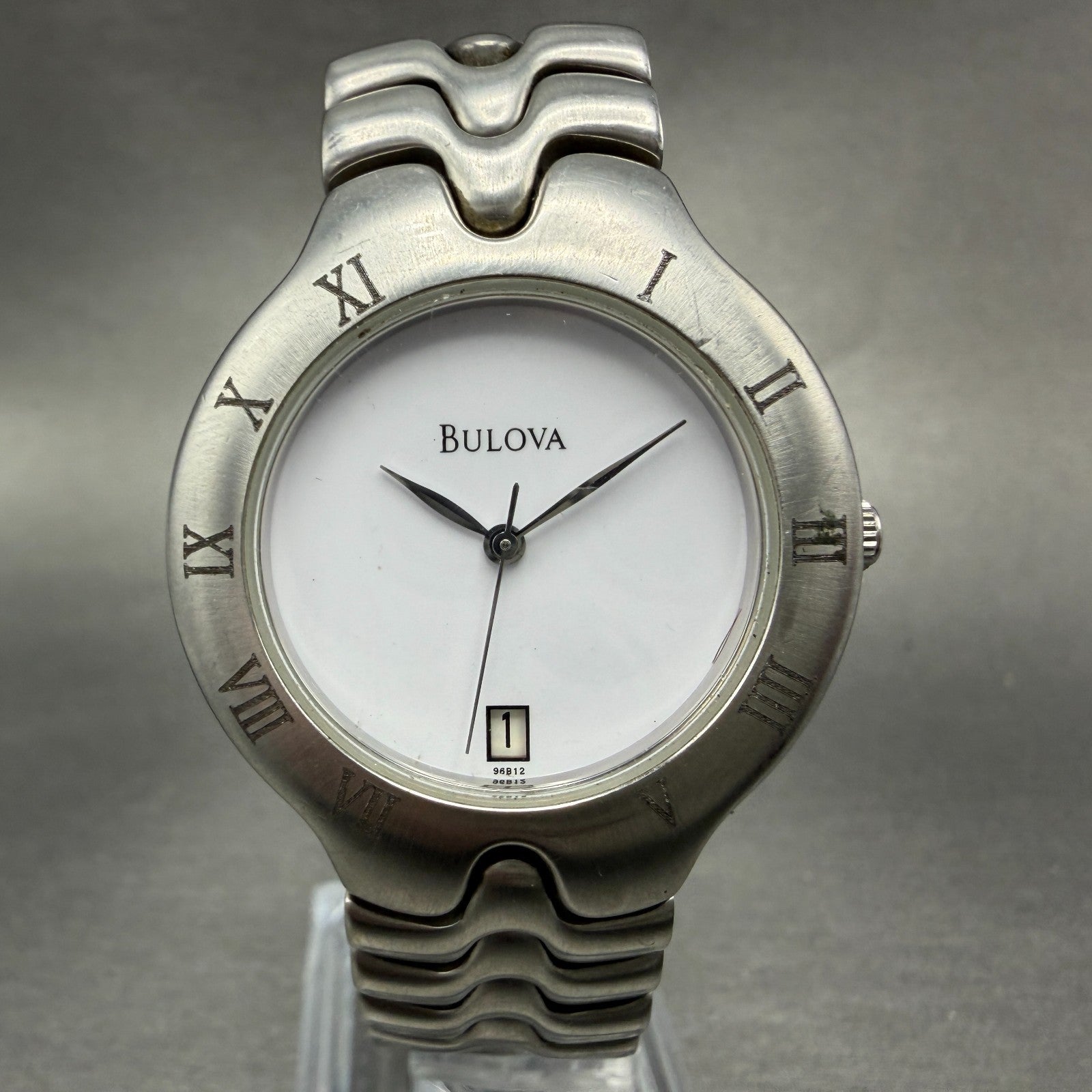 Bulova Watch Unisex 33mm White Dial Silver Tone Date Round 96B12 New Battery0