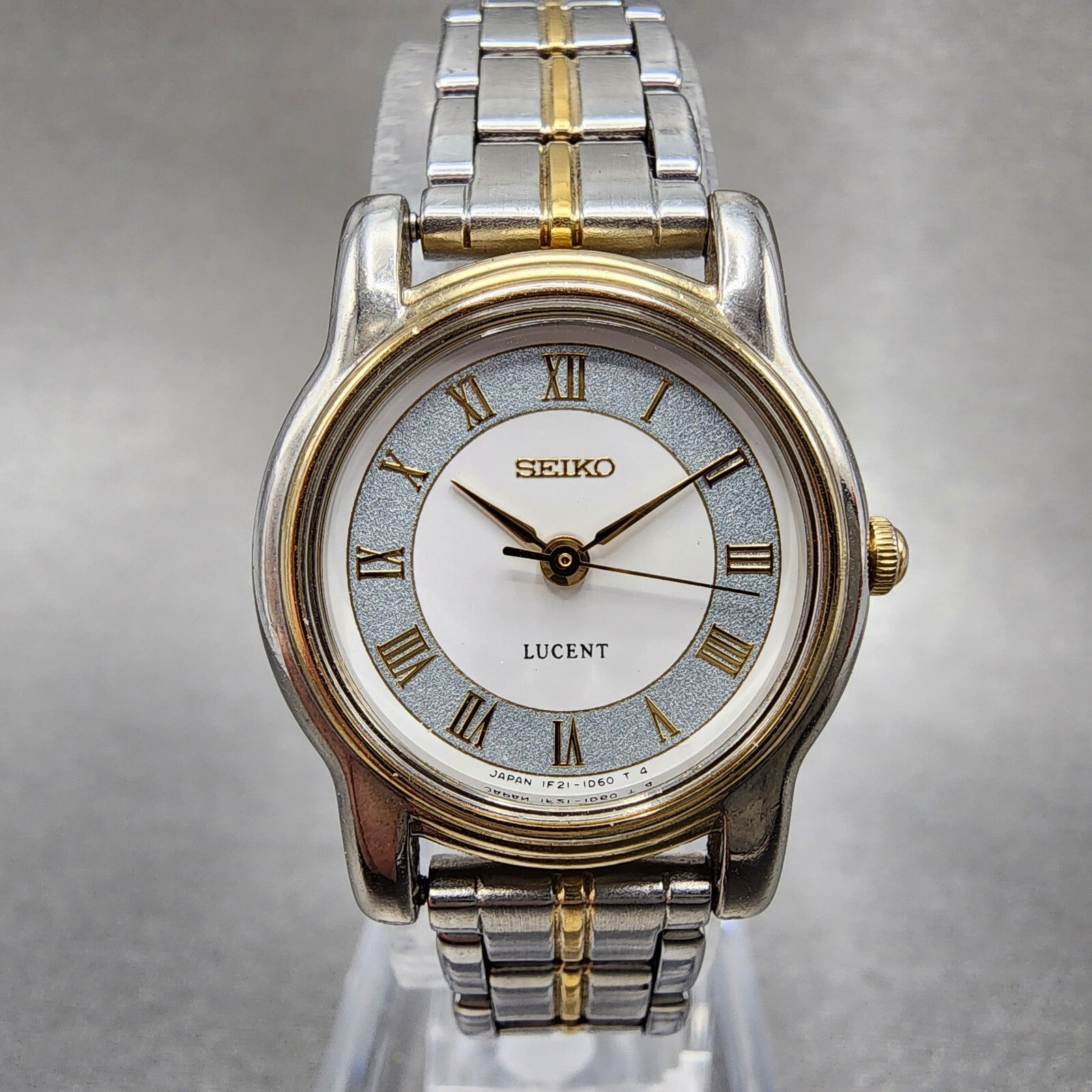 Seiko Lucent Watch Women 22mm White Dial Two Tone Round 1f210j80 New Battery0