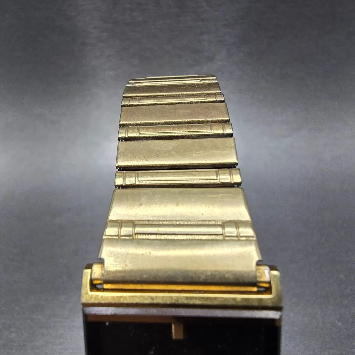 Citizen Tank Watch Men 22mm Black Dial Gold Tone Rectangle 2820-264185 PARTS5