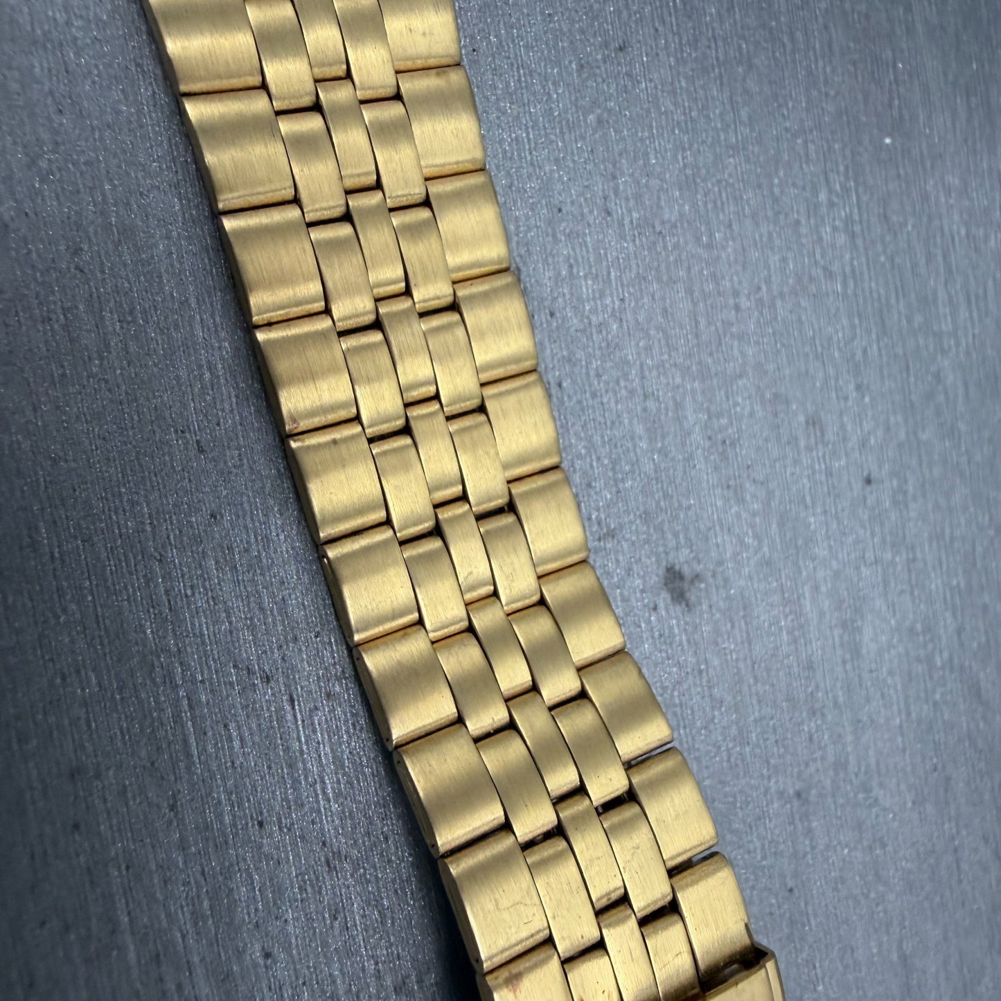 Seiko SQ Bracelet 20mm Stainless Steel Gold Tone Tri Folding Clasp VTG Japan GF35