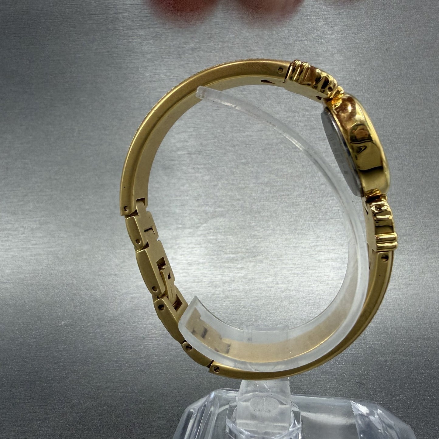Elgin Watch Women 16mm Silver Dial Gold Tone Oval Bangle New Battery8