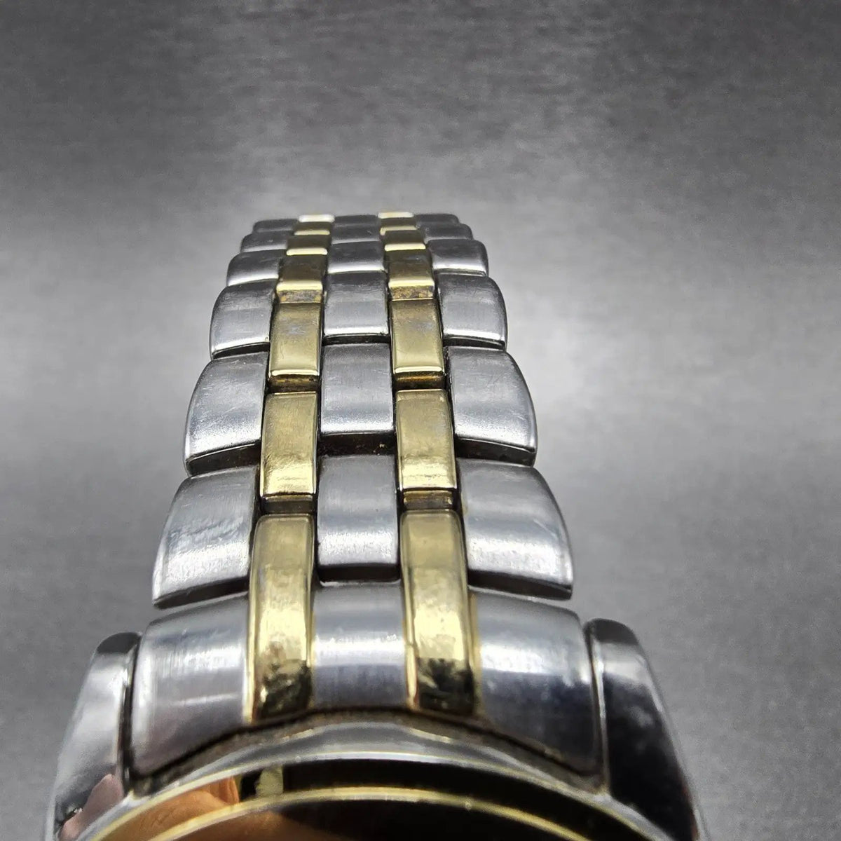 Citizen Eco-Drive Watch Men 35mm Black Dial Two Tone Daydate E100-K003091 Runs Q4