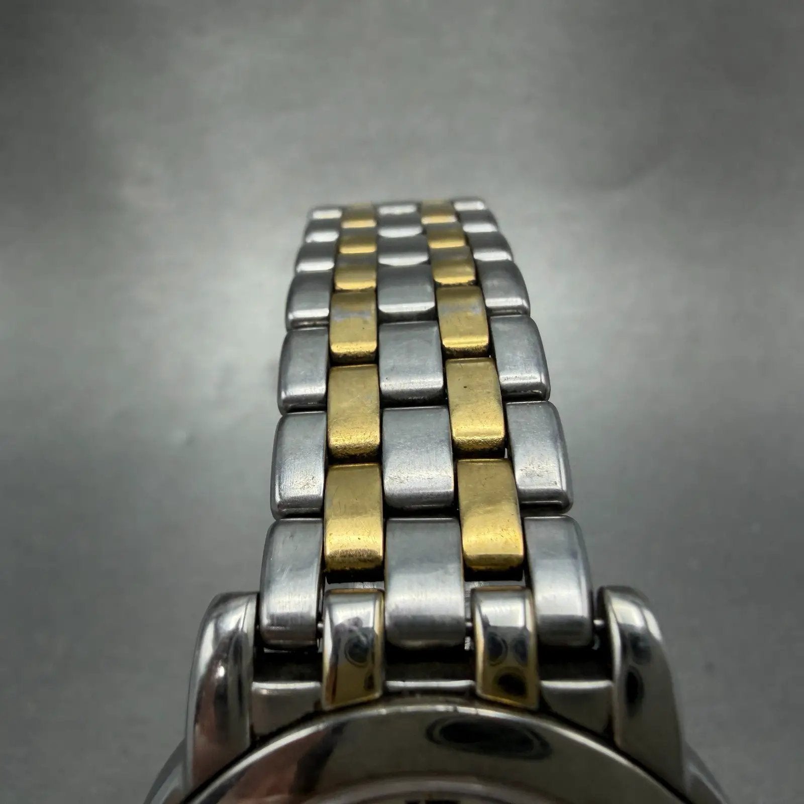 48013037