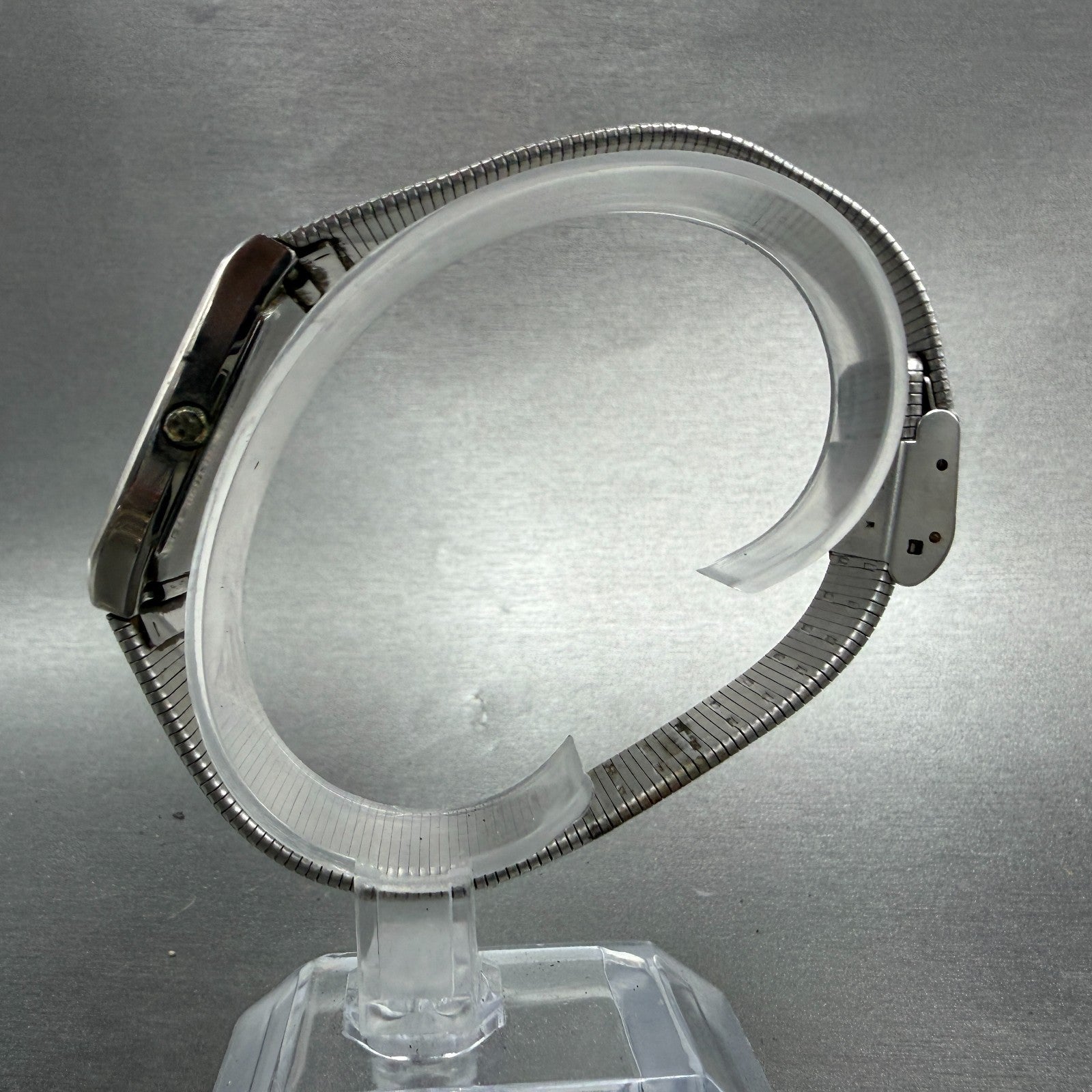 Seiko Playboy Tank Watch Men 25mm Gray Dial Two Tone Date Y102-5340 New Battery6
