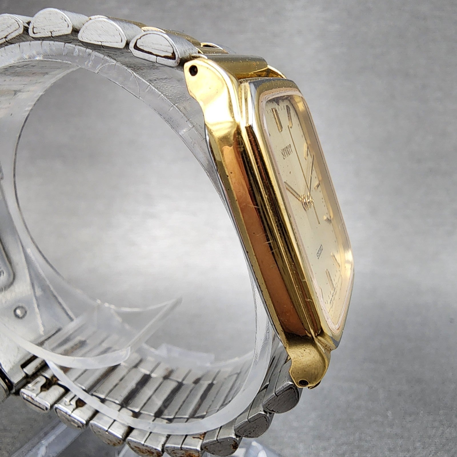 Seiko Spirit Tank Watch Men 27mm Gold Dial Gold Tone Rectangle 5E315B50 New Bat3