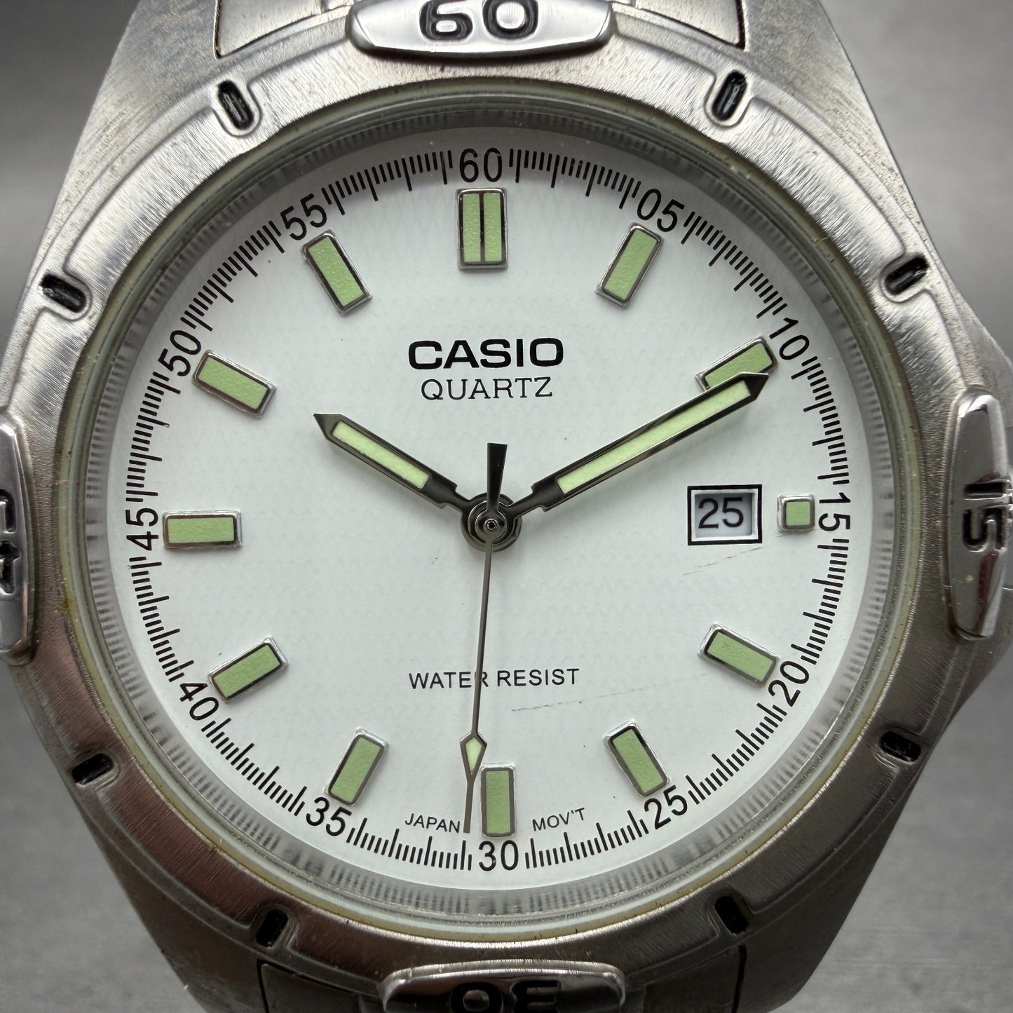 Casio Dive Watch Men 41mm White Dial Silver Tone Date Round MTP-1244 New Batt 9E1