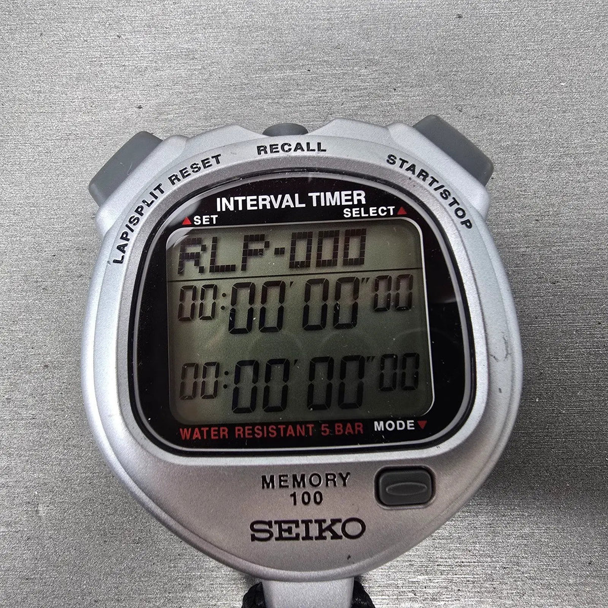 Seiko Stopwatch S057-4000 Digital Silver Timer 100 Lap Round New Battery1
