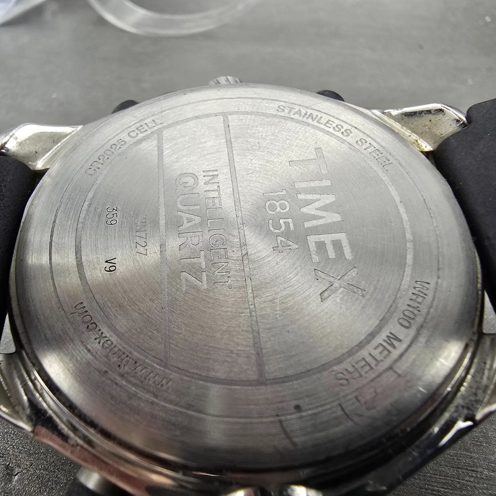 Timex Intelligent Quartz  Watch Men 50mm Black Dial Silver Date New Battery9