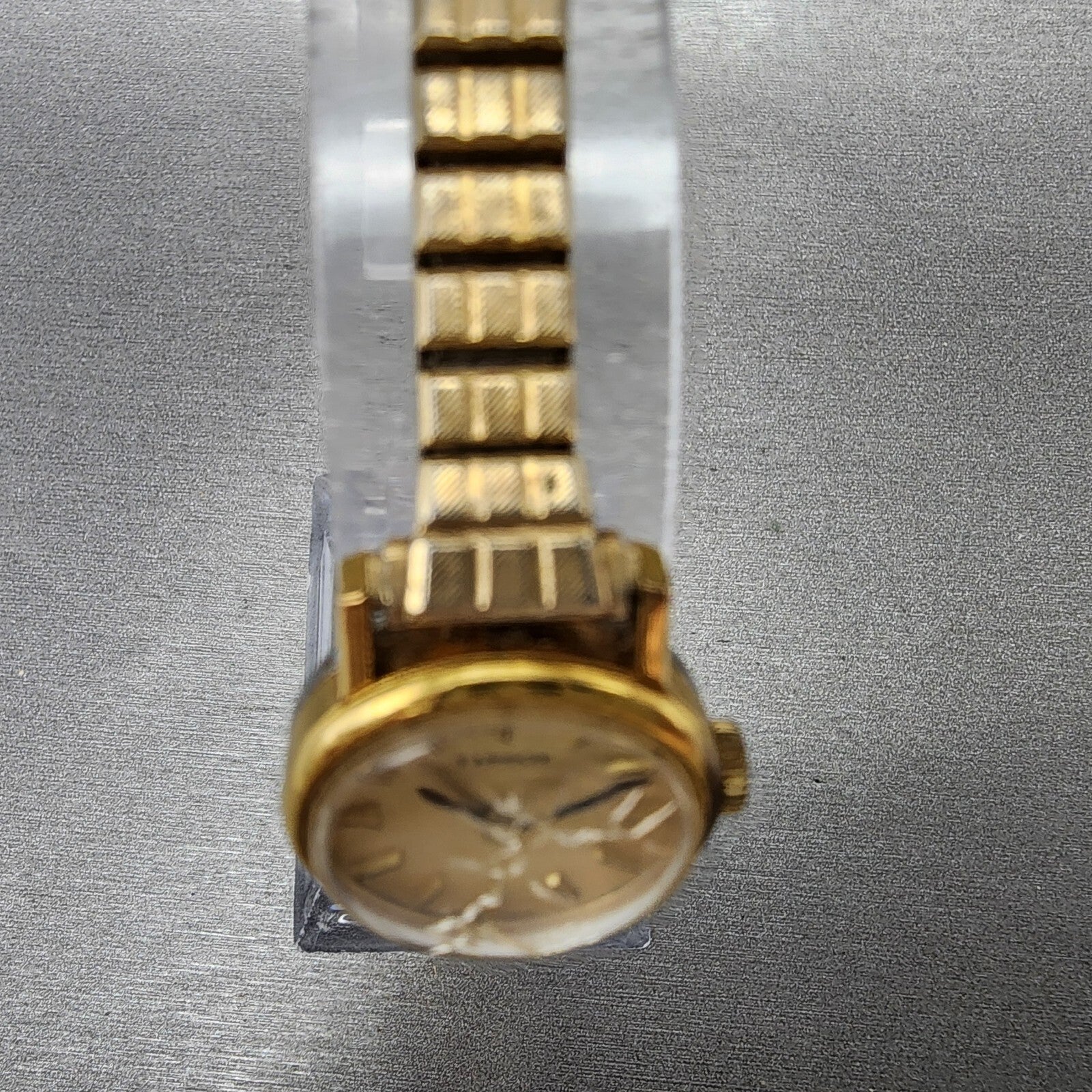 VTG Tissot Watch Women 20mm Gold Dial Gold Plated Round Manual Wind Runs4
