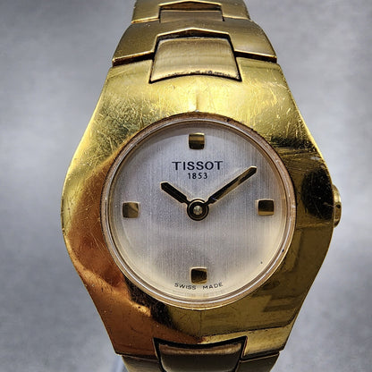 Tissot Watch Women 23mm Silver Dial Gold Tone Round L520 New Battery1