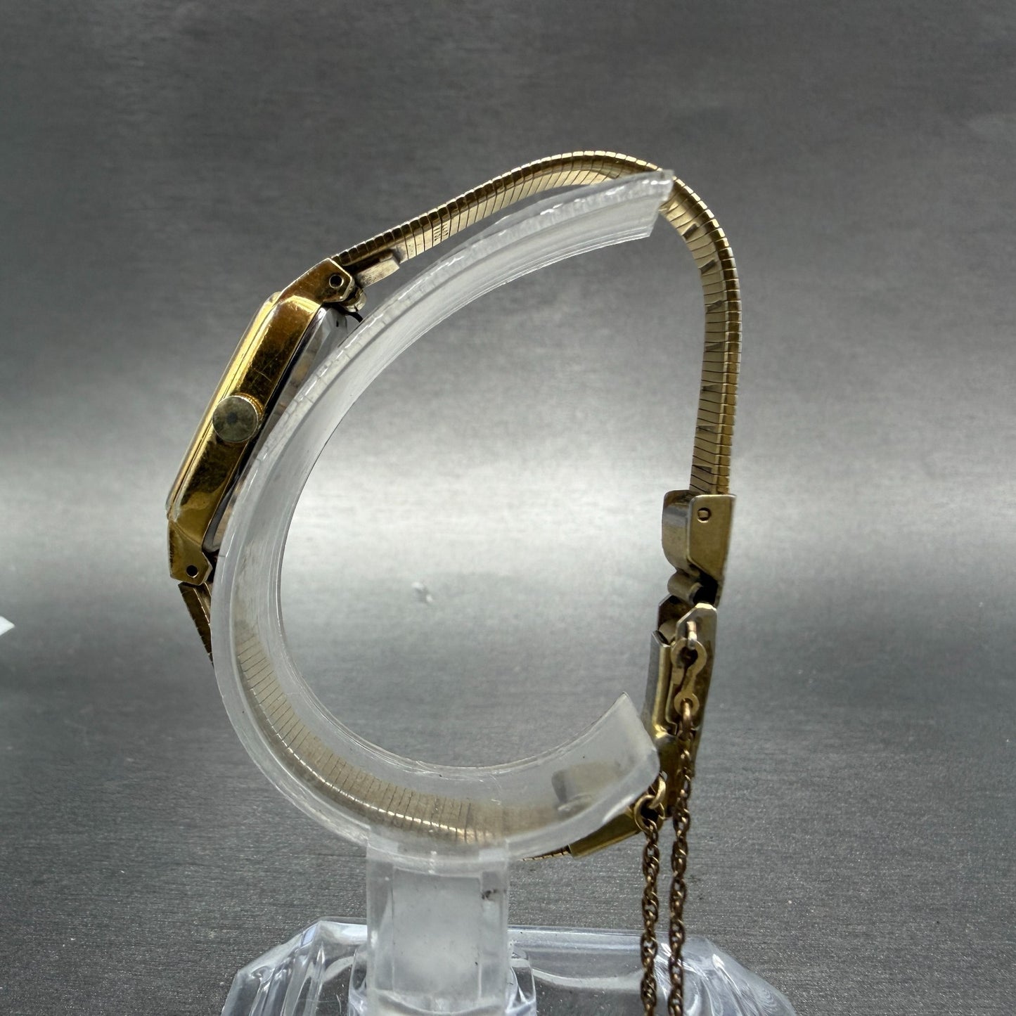 Seiko Tank Watch Women 13mm Champagne Dial Gold Tone 1320-5549 New Battery 76D6