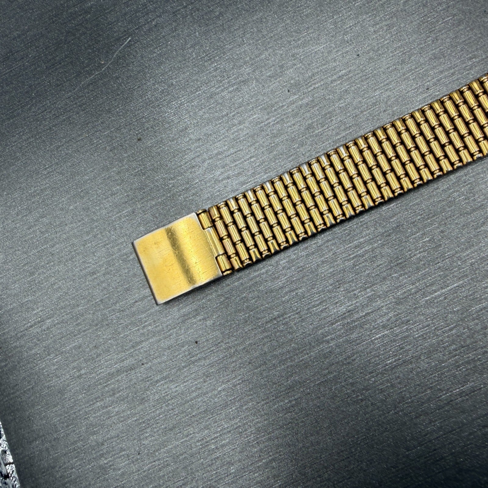 Seiko Galaxy Tank Watch Women 19mm Black Dial Gold Tone PARTS!! 2Y01-5C40 NewBat7