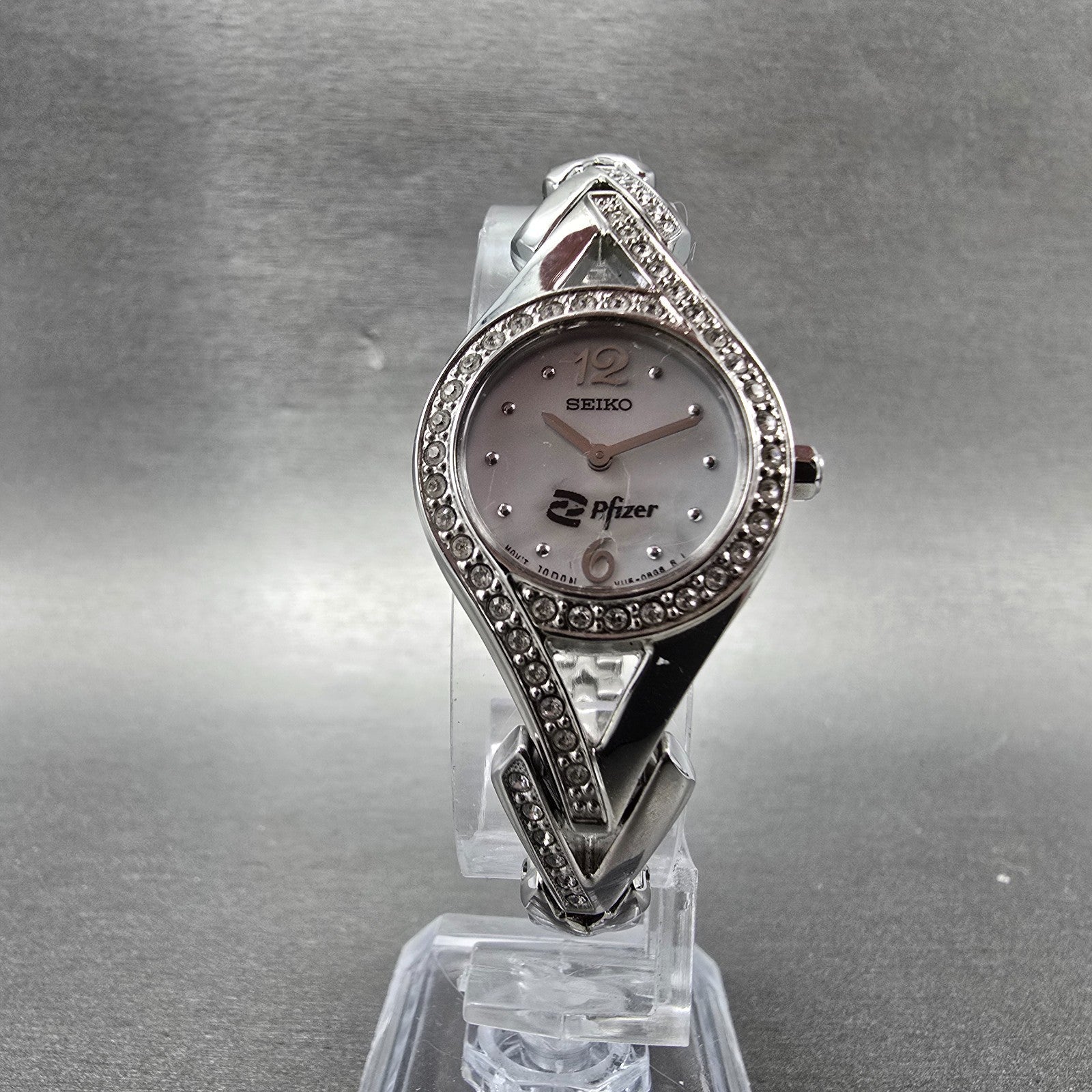 Seiko Solar Watch Women 23mm MOP Dial Silver Tone Round V115-0AP0 Runs Pfizer5