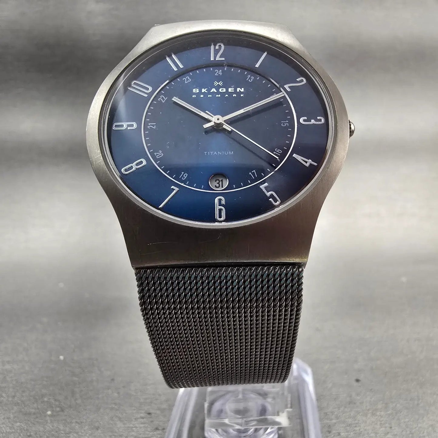 Skagen Watch Men 37mm Blue Dial Titanium Date Round 233XLTTN New Battery5