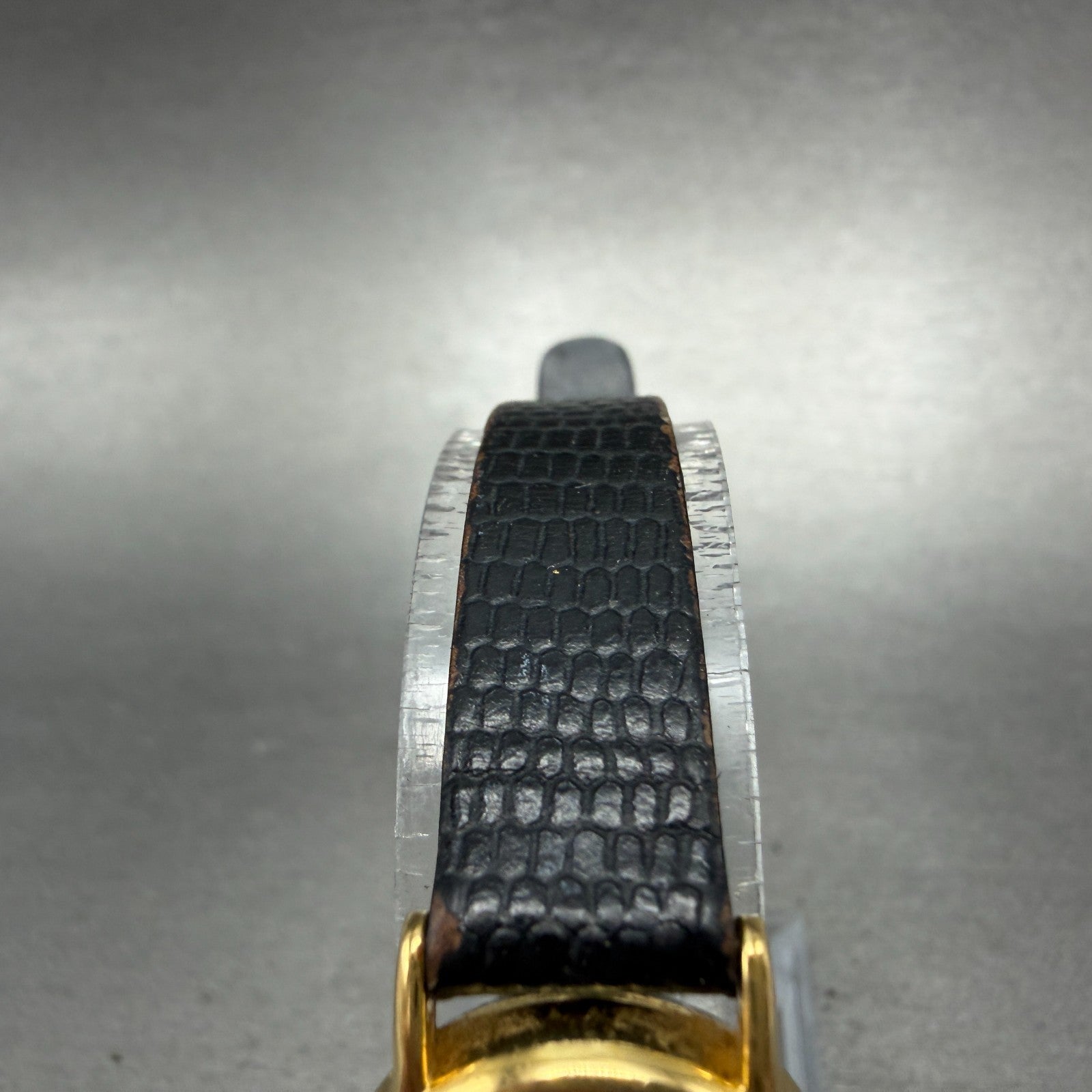 Seiko Watch Women 20mm Black Dial Gold Tone Round Vintage 1N00-0F69 New Battery74