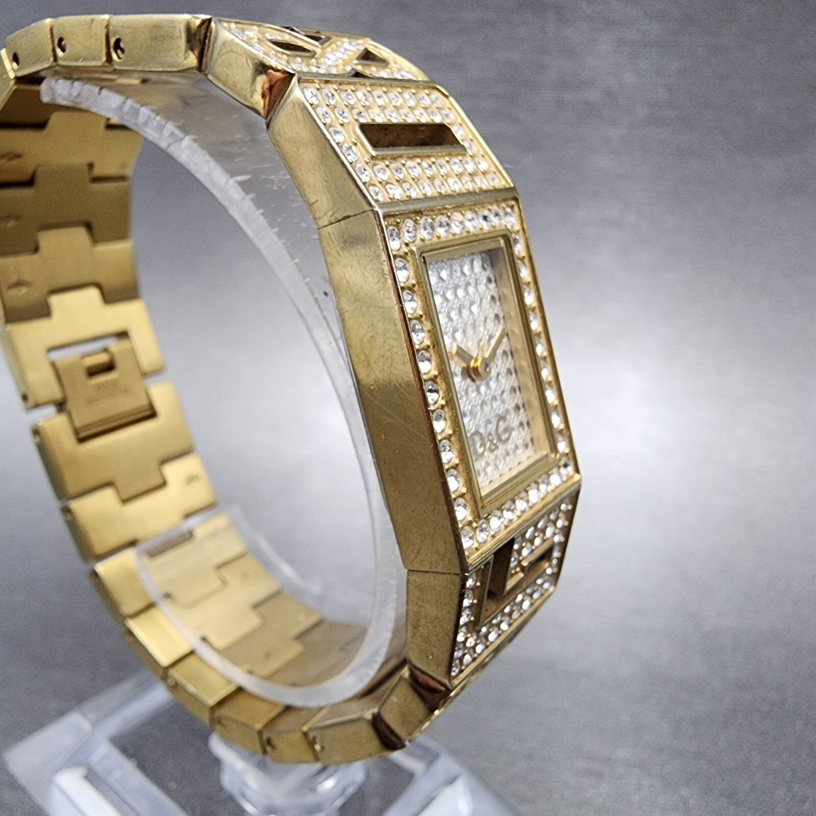 Dolce & Gabbana Tank Watch Women 17mm Silver Dial Gold Tone Rectangle New Batt3