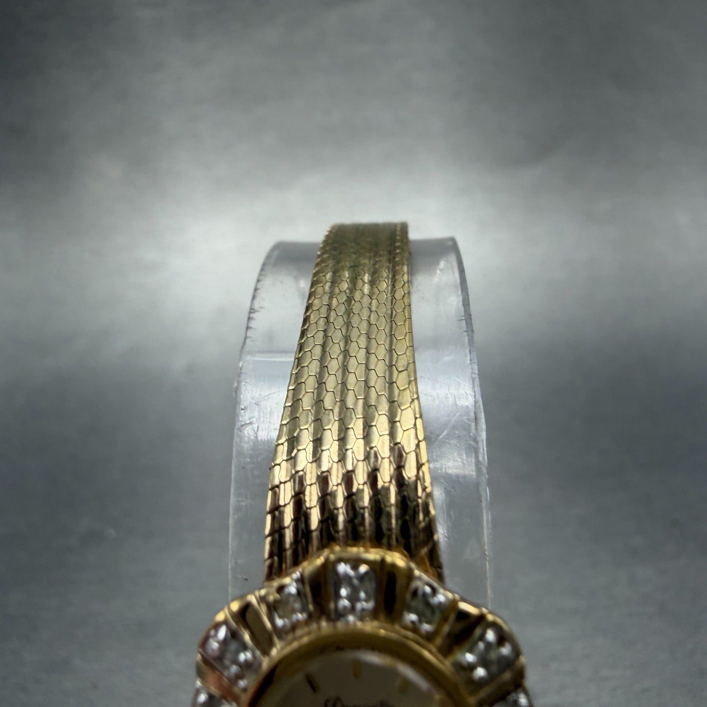 Armitron Deaville Watch Women 19mm Champagne Dial Gold Tone Oval New Battery4