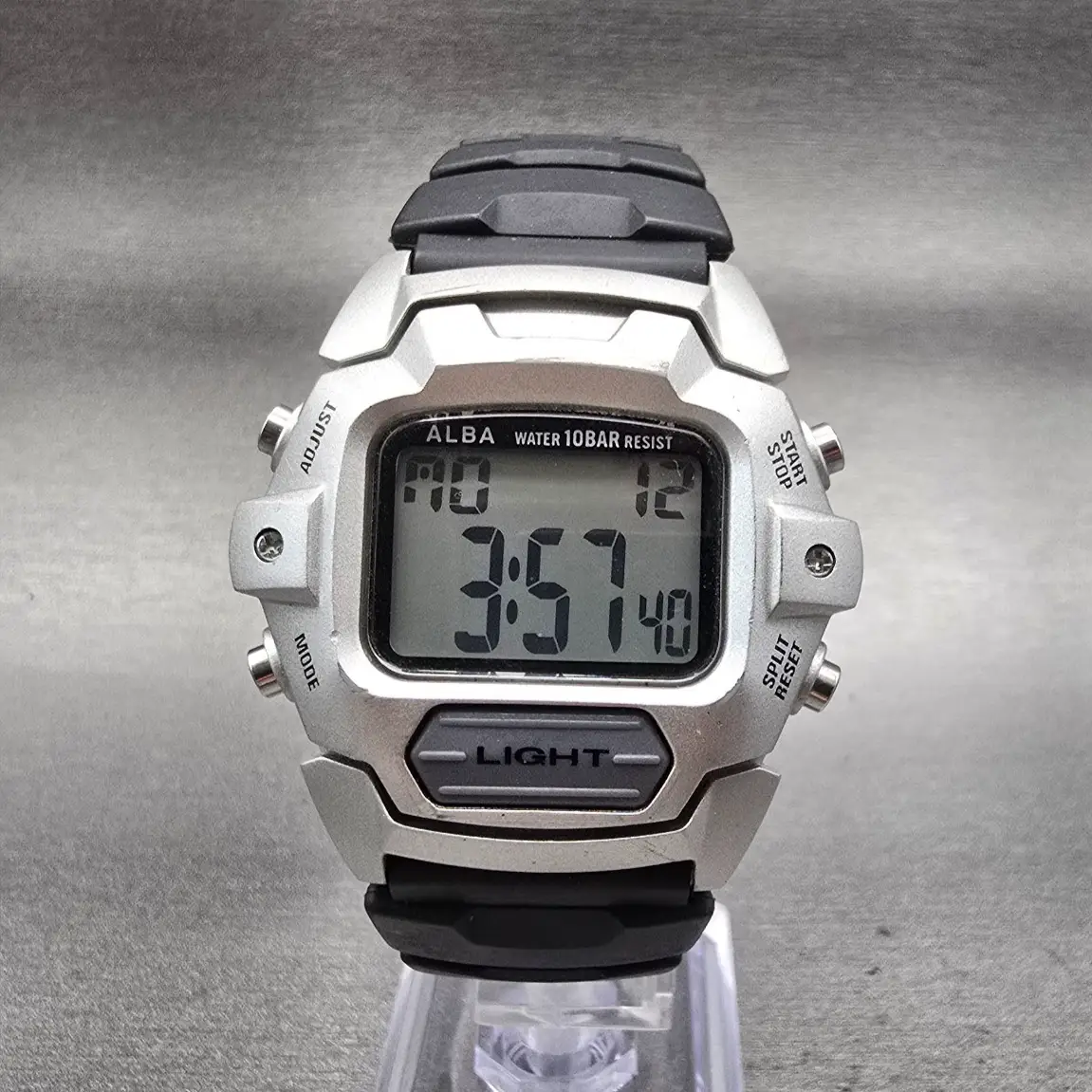 Seiko Alba Digital Watch Men 41mm Silver Dial Chrono Alarm W170-4A50 New Battery0