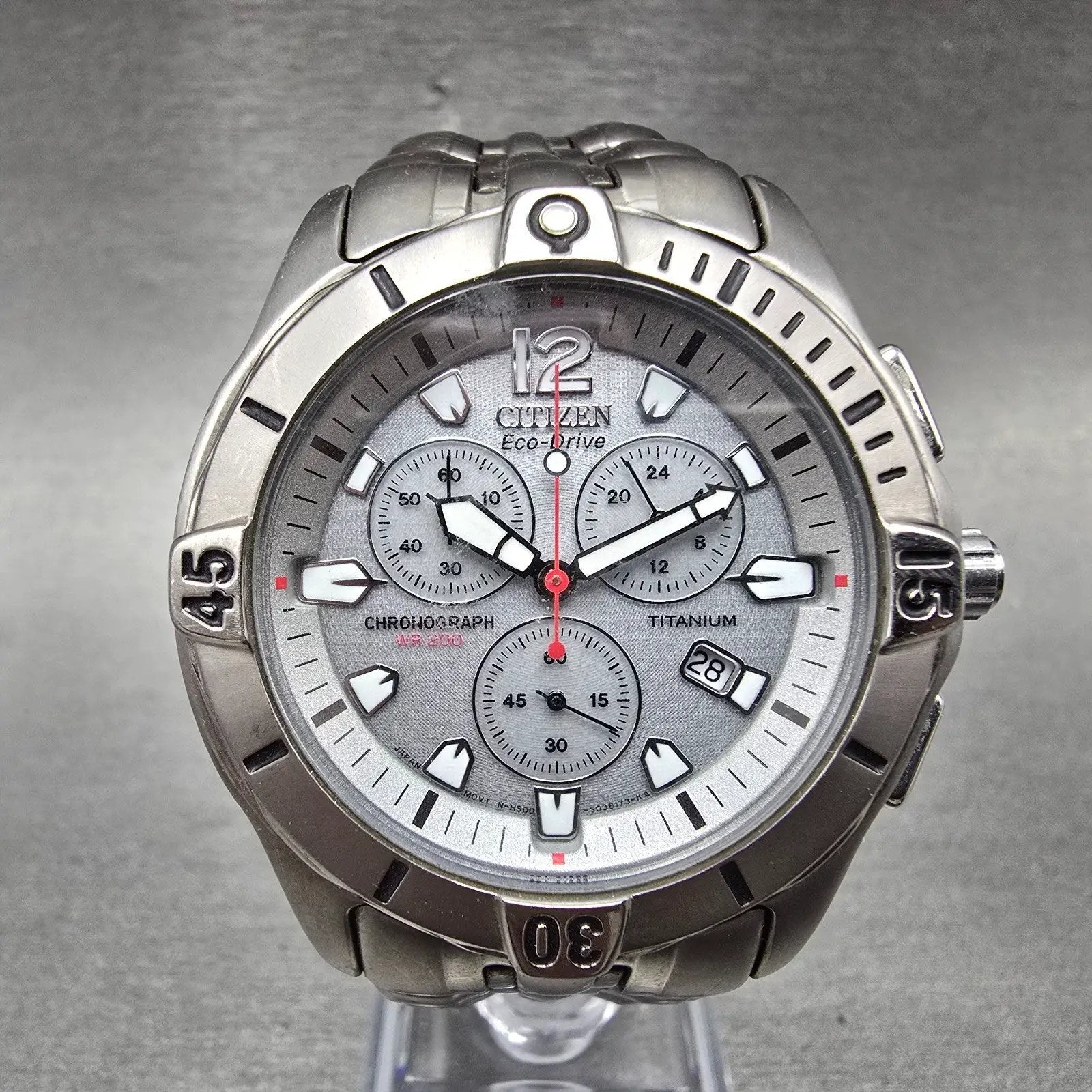 Citizen Eco-Drive Dive Watch Men 41mm Chronograph Silver Dial Titanium Runs0