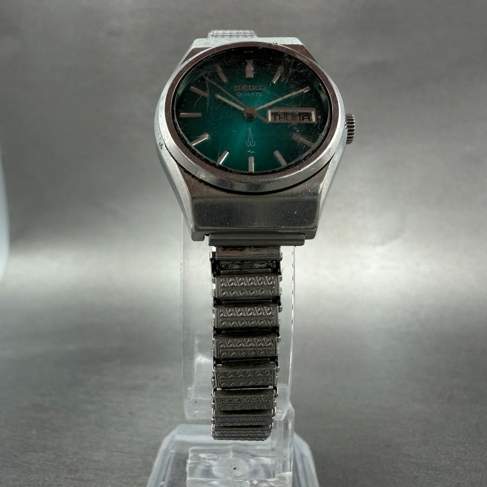 Seiko Watch Women 25mm Green Dial Silver Tone Daydate 2623-0070 New Battery6