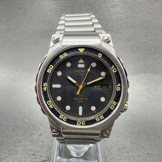 Seiko SQ Sports 100 Watch Men 38mm Black Dial Steel Daydate 5h236379 NewBattery0