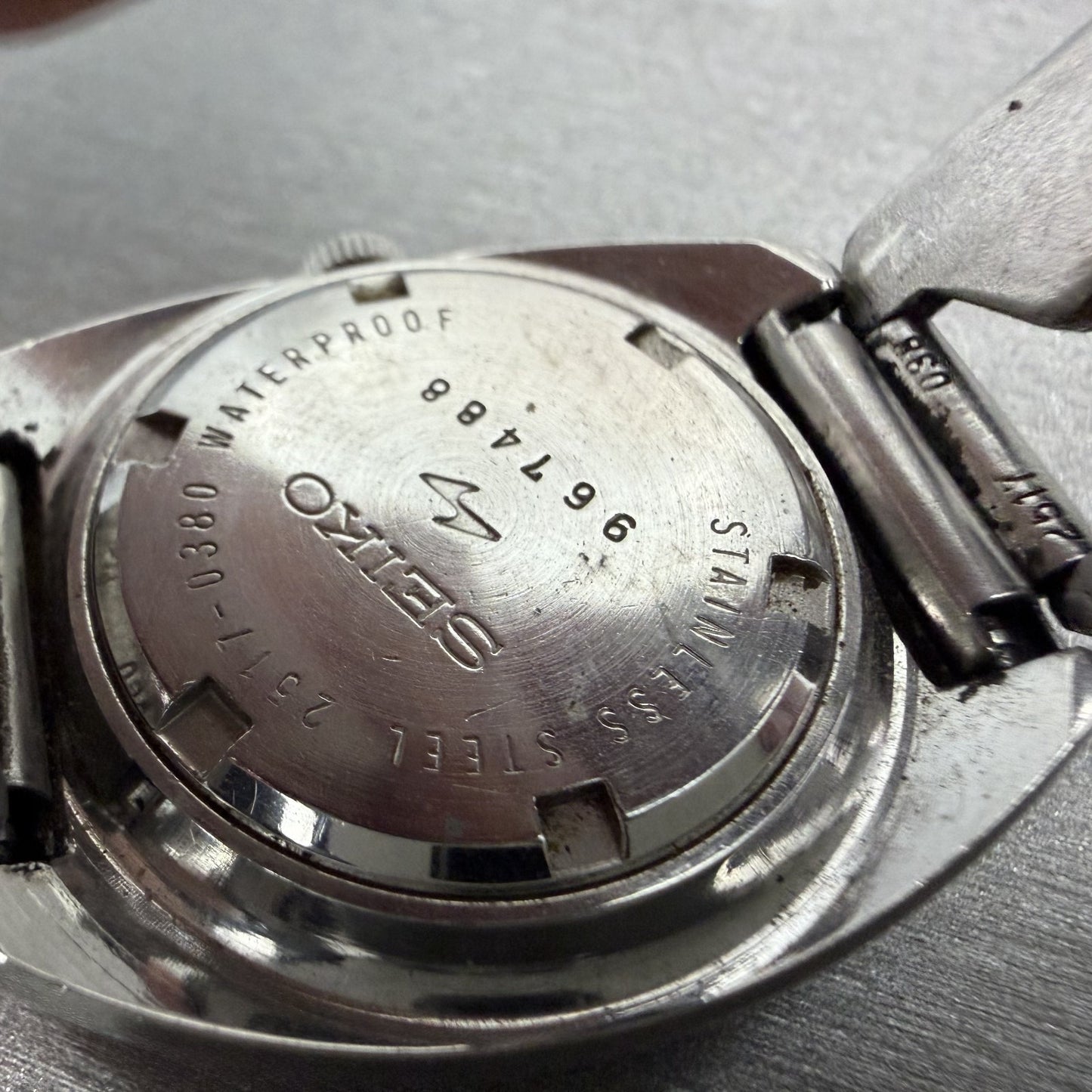 Seiko Matic Lady Watch Women 30mm Silver Dial Silver Tone Date Vinatge  PARTS10