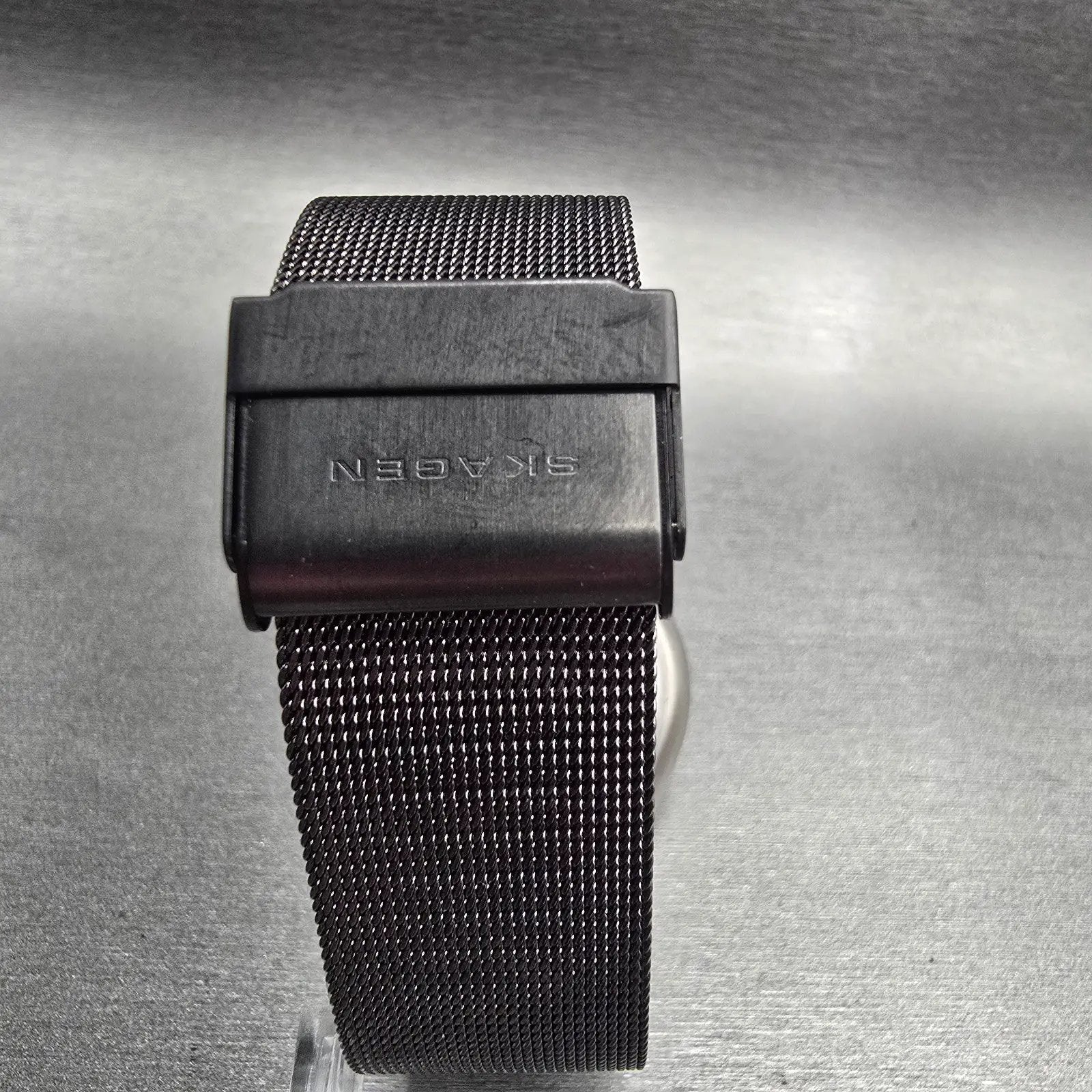 Skagen Watch Men 37mm Gray Dial Titanium Dual Time Round 733XLTTM New Battery7