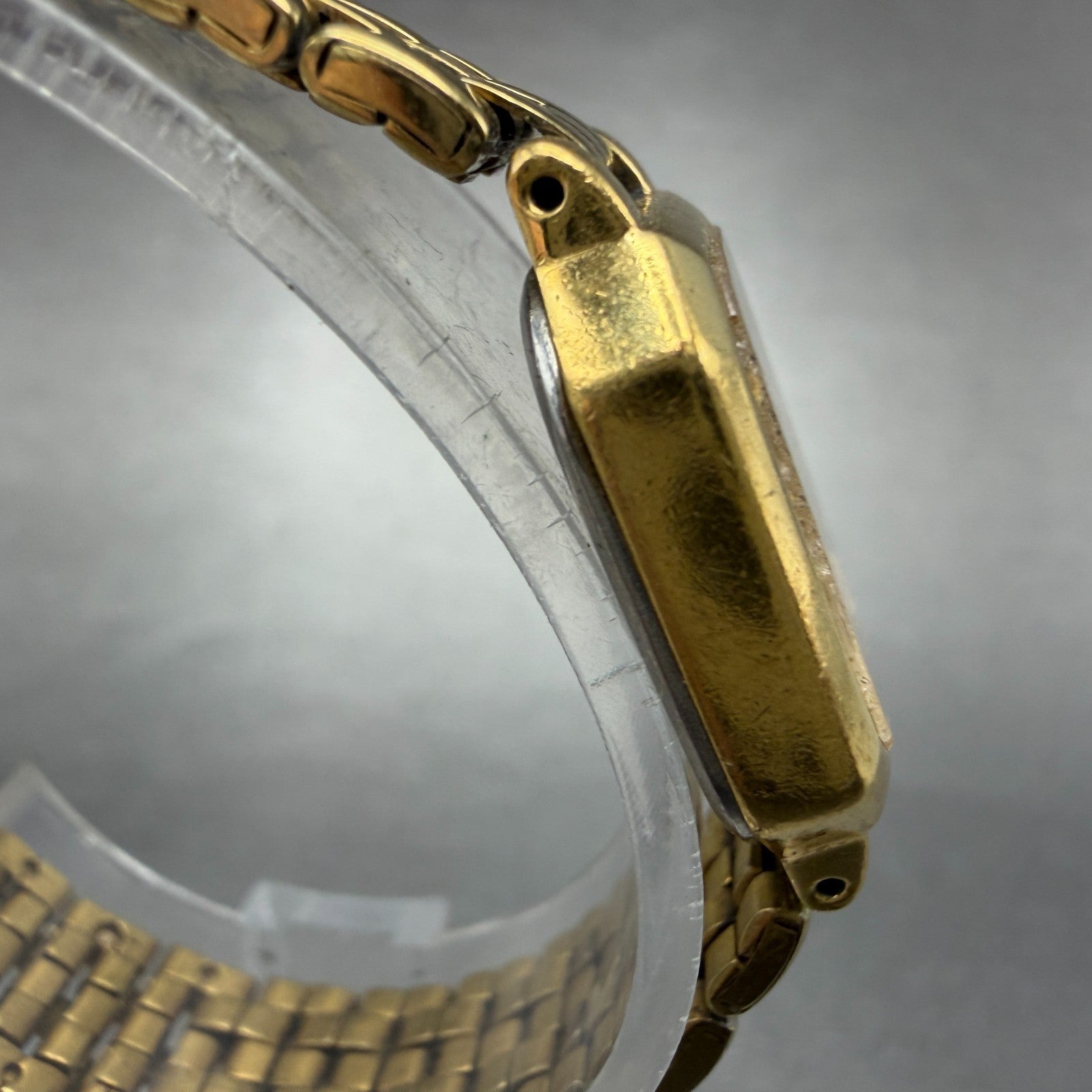 Seiko Watch Women 17mm Champagne Dial Gold Tone Octagon V400-5608 New Battery3