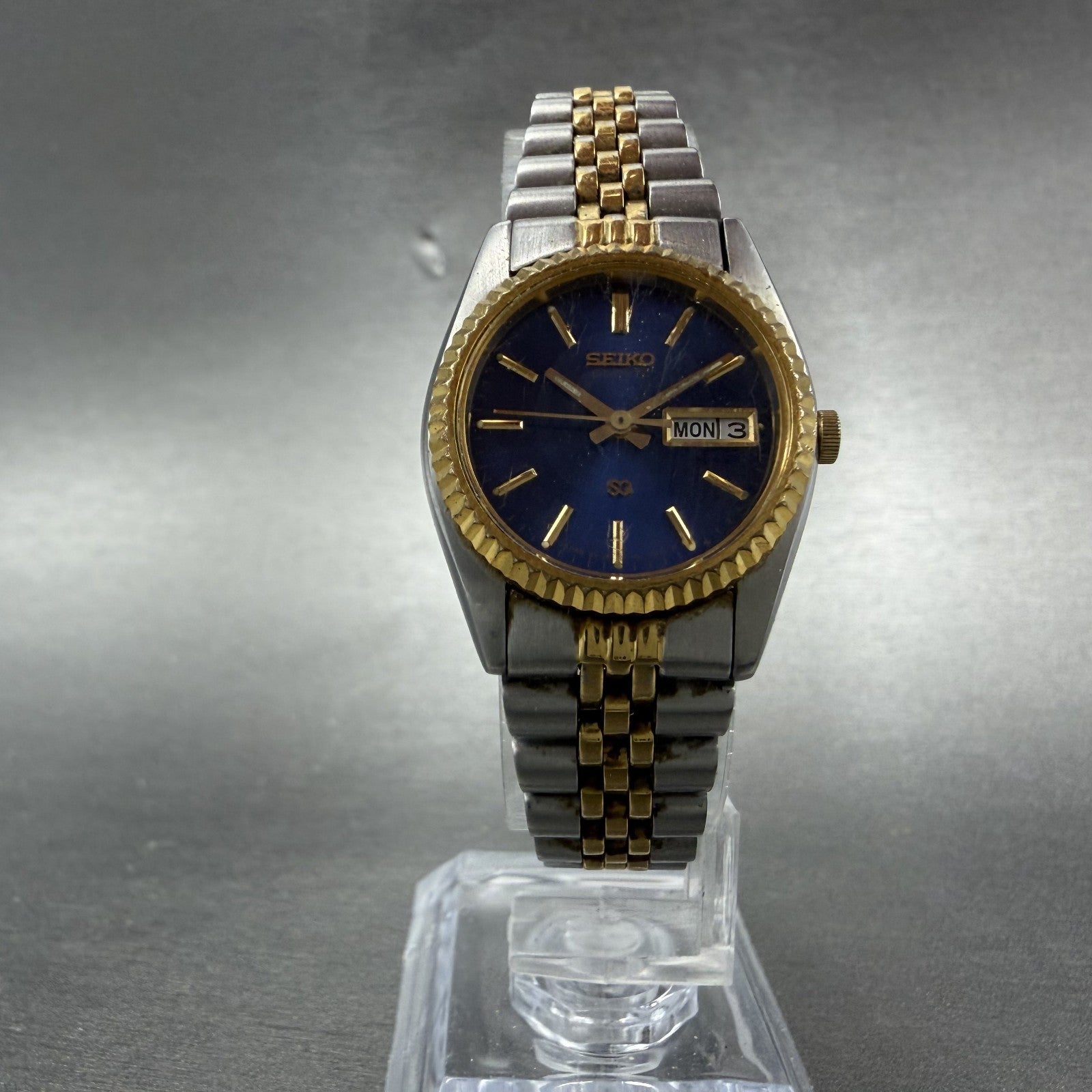 Seiko SQ Watch Women 24mm Blue Dial Two Tone Daydate Round New Battery ABACDABA5