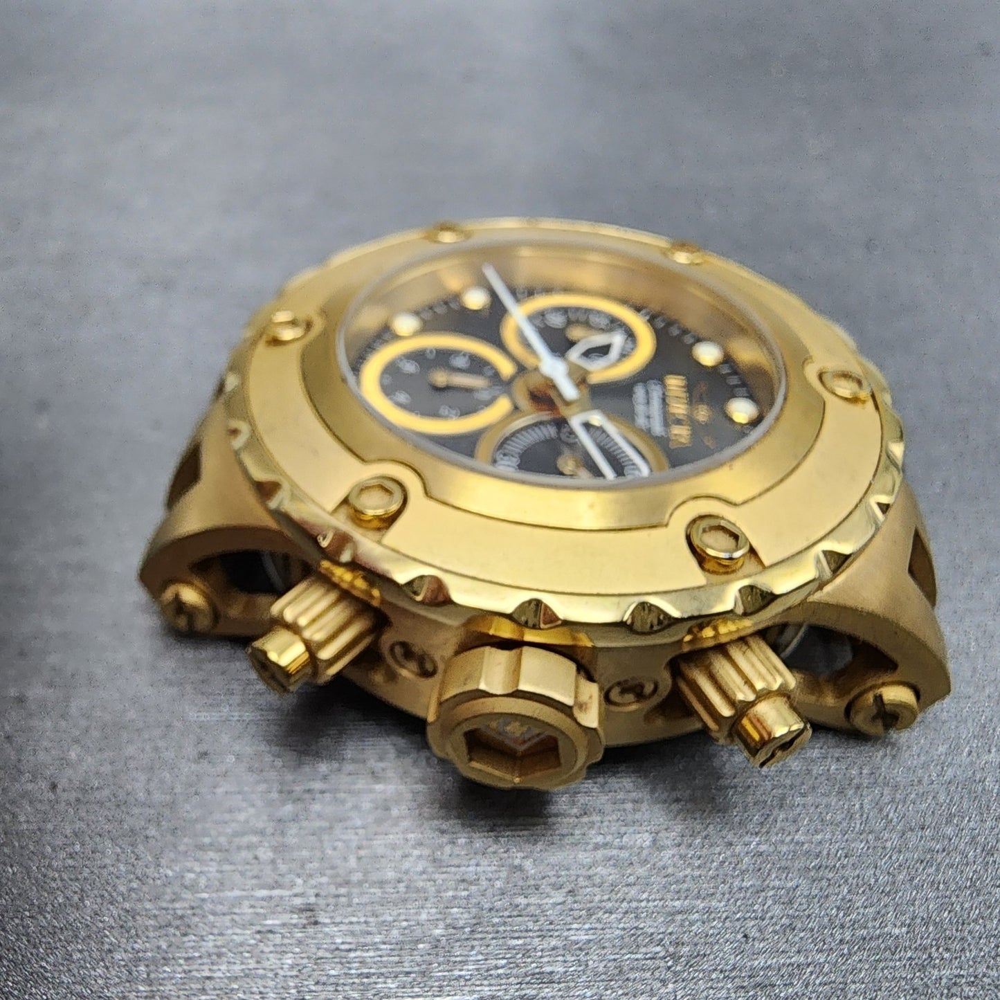 Invicta Subaqua Chronograph Watch Women 40mm Black Dial Gold Tone Date New Batt5