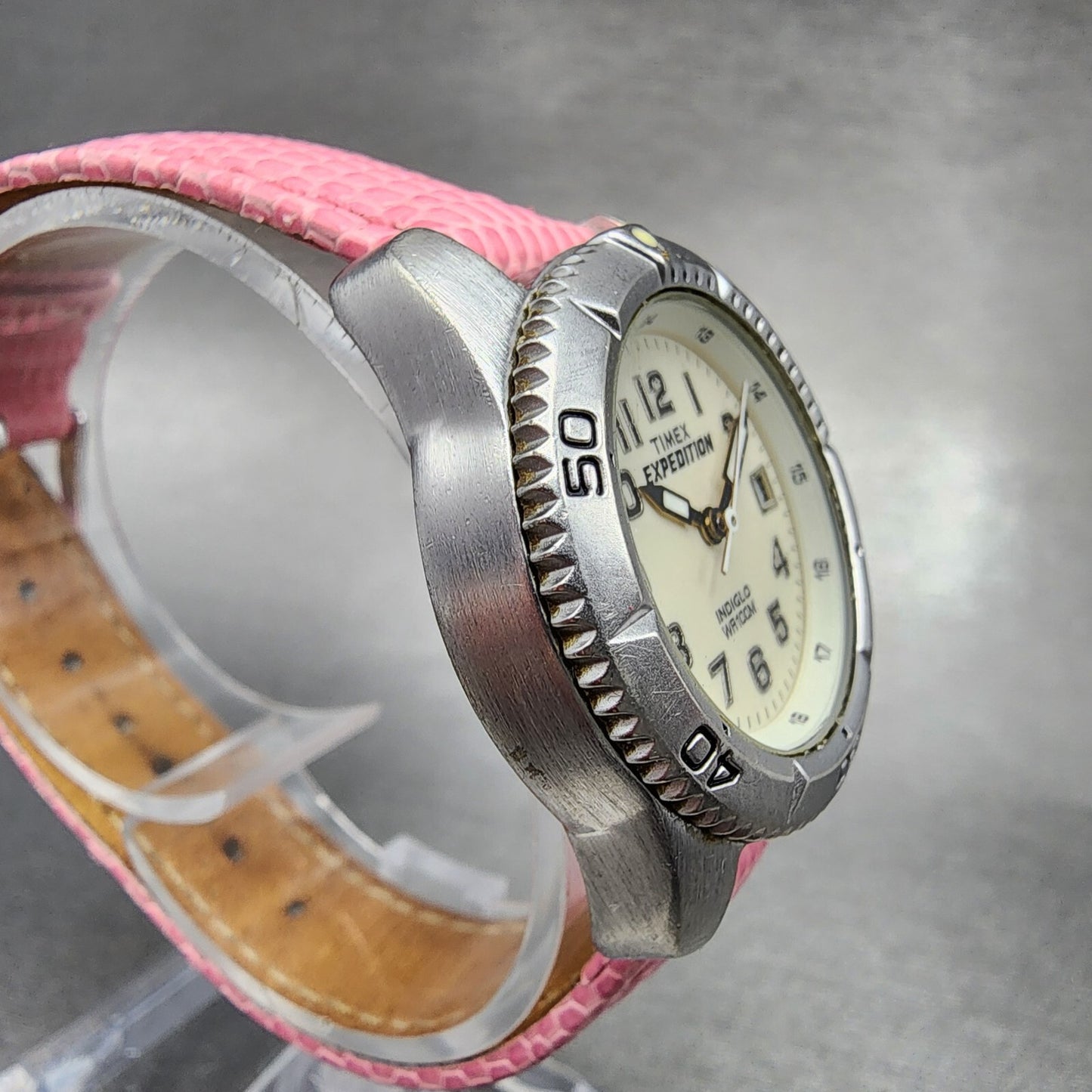 Timex Expedition Watch Women 31mm Cream Dial Steel Date Round New Battery3