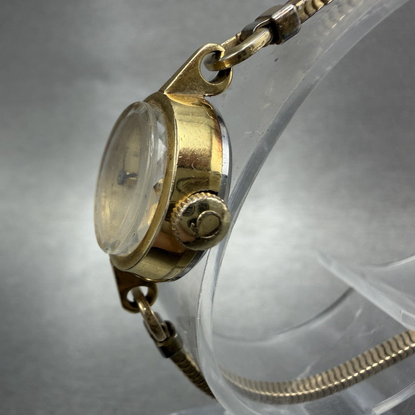 Omega Watch Women 17mm Gold Dial Gold Plated Manual Wind Runs Caliber VTG2