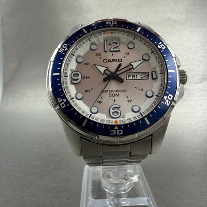 Casio Watch Men 44mm Silver Dial Silver Tone Daydate MTD-100 New Batt Blue Bezel5