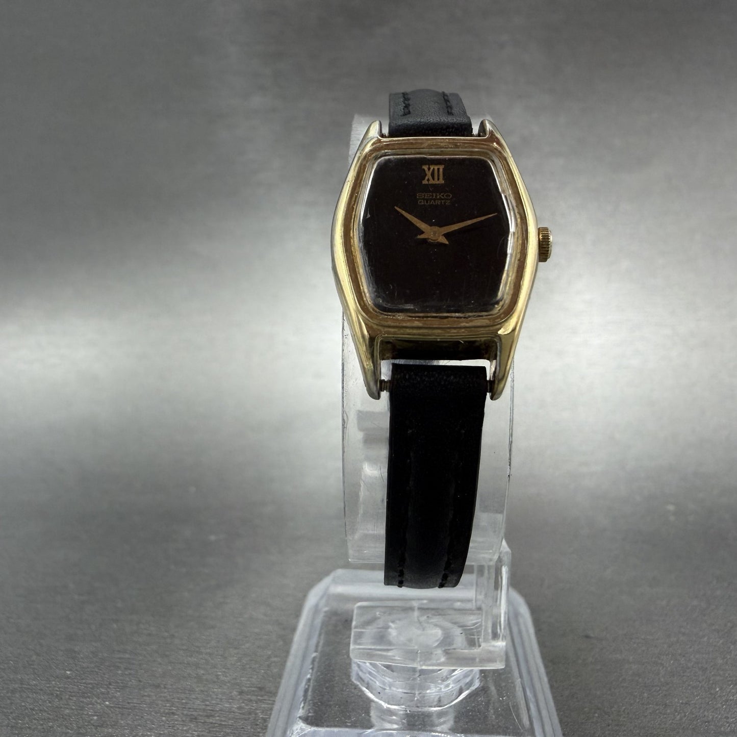 Seiko Watch Women 18mm Black Dial Gold Tone Hexagon 2c20-6440 New Battery HJKUBK5