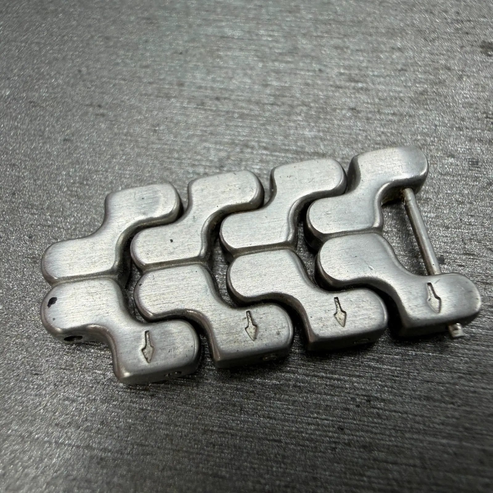 48018772