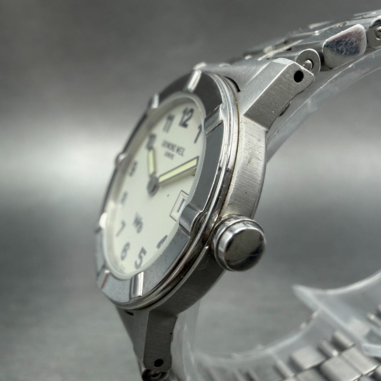 Raymond Weil W1 Watch Women 28mm White Dial Steel Date Round 3020 New Battery2