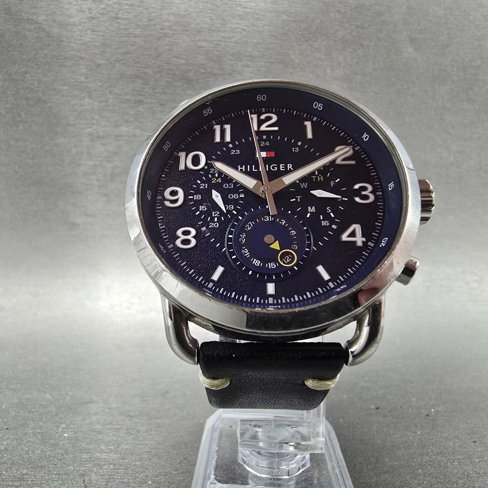 Tommy Hilfiger Briggs Watch Men 46mm Blue Dial Steel Daydate Round New Battery5