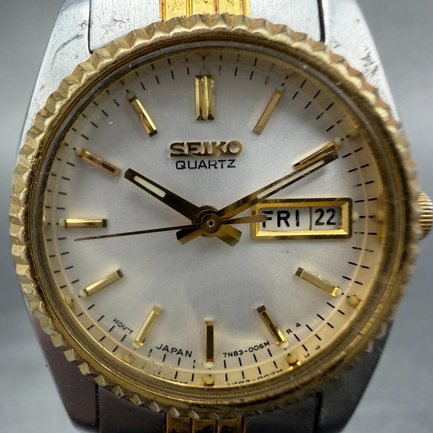Seiko Watch Women 25mm White Dial Two Tone Daydate Round 7n83-0041 New Batt 87B1