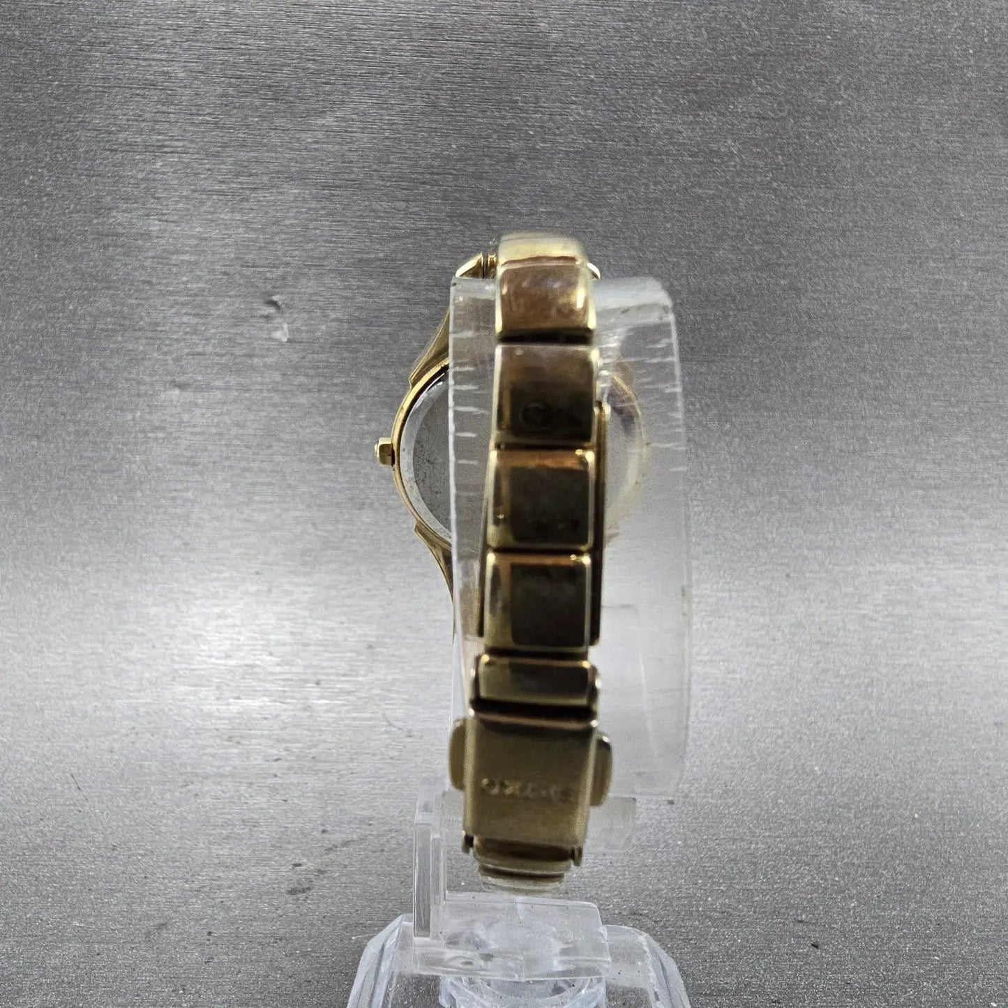 Seiko Solar Watch Women 28mm MOP Dial Gold Tone Round V115-0AZ0 Runs Crystals7