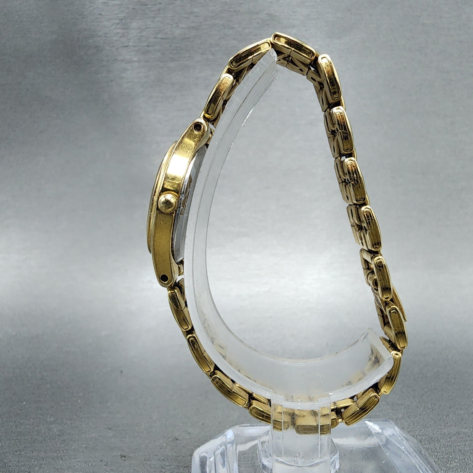 Citizen Watch Women 23mm White Dial Gold Tone Date Round 1012S066612 New Batt6