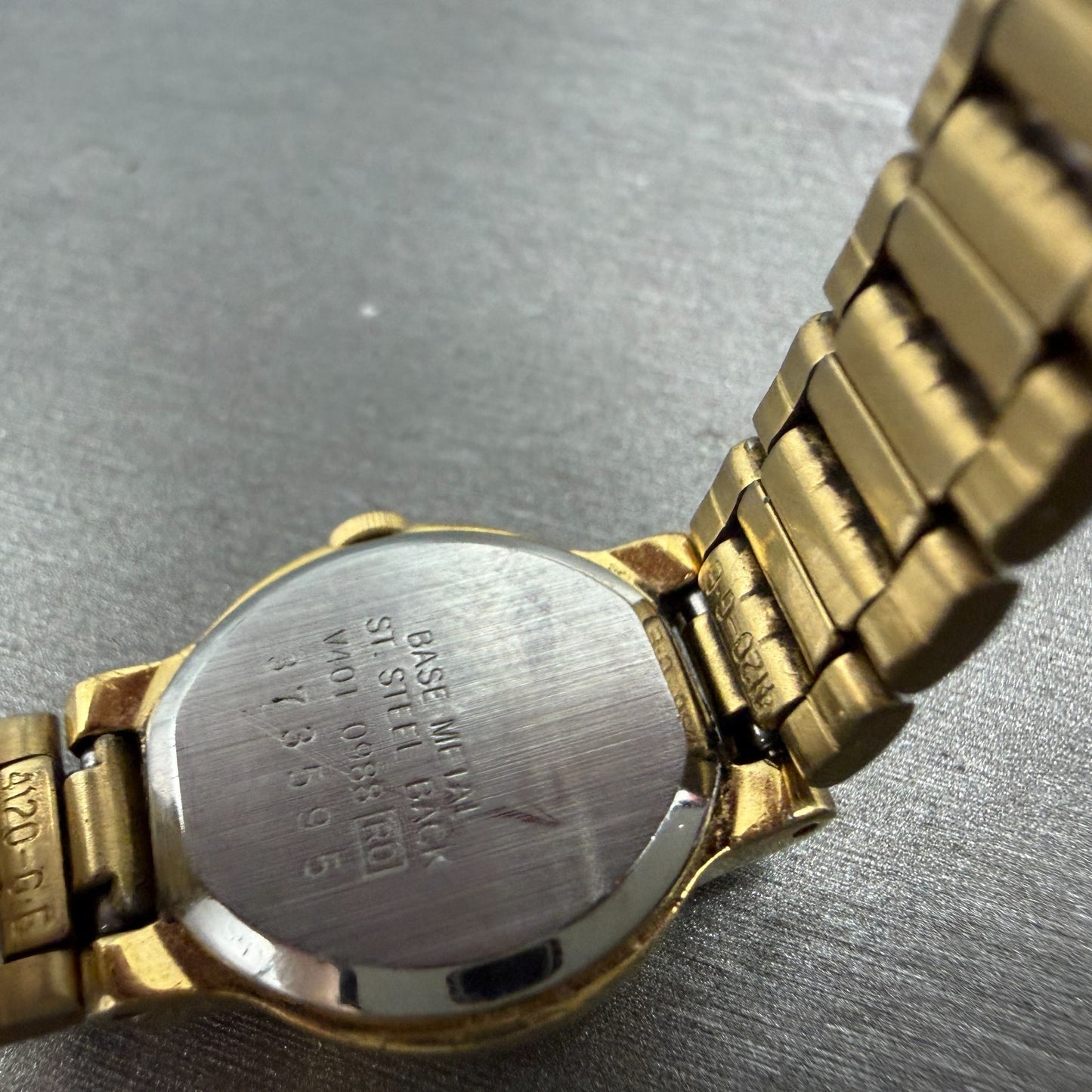 Seiko Watch Women 19mm Cream Dial Gold Tone Round Vintage V401-0988 New Battery10
